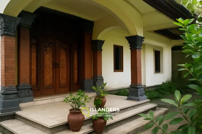 Maisons et une maison d'hôtes près de Jalan Industri Ampenan