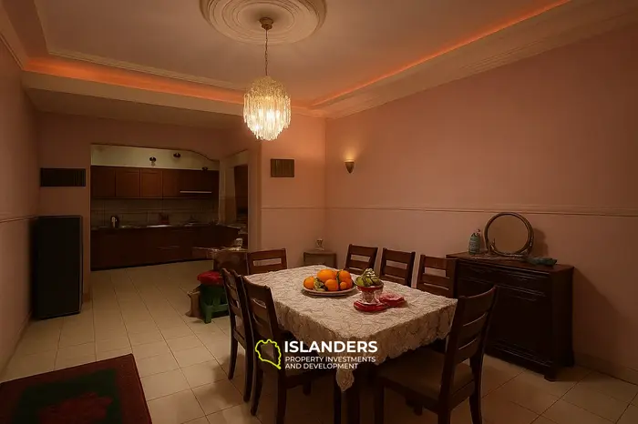 Maison à Karang Bedil près de la rue Sriwijaya Mataram