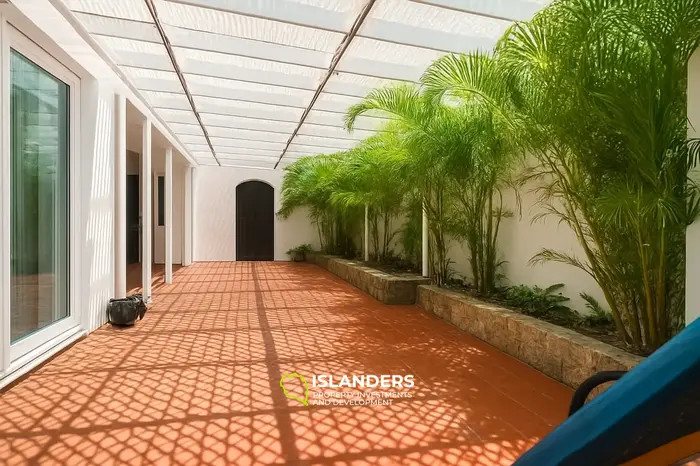 2 Bedrooms · 2 Bathrooms · 116 m² · Apartment