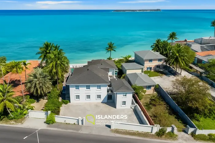 12 Bedrooms · 12 Bathrooms · 603.87 m² · Apartment