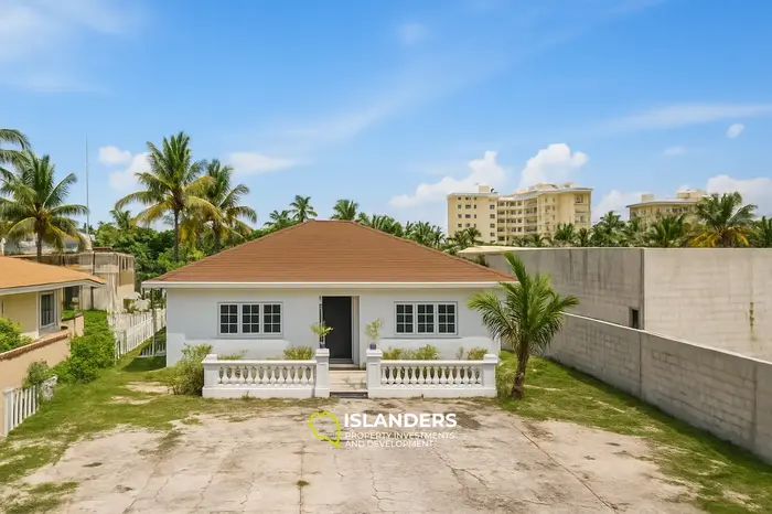 11 Bedrooms · 6 Bathrooms · 332.59 m² · Apartment