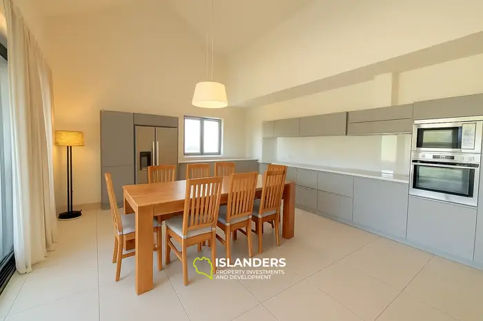3 Habitaciones · 130 m² · Apartamento