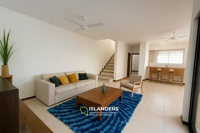 3 Bedrooms · 2 Bathrooms · 167 m² · House