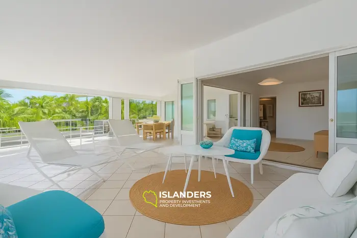 4 Bedrooms · 290 m² · House