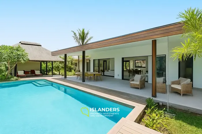 3 Bedrooms · 271 m² · House