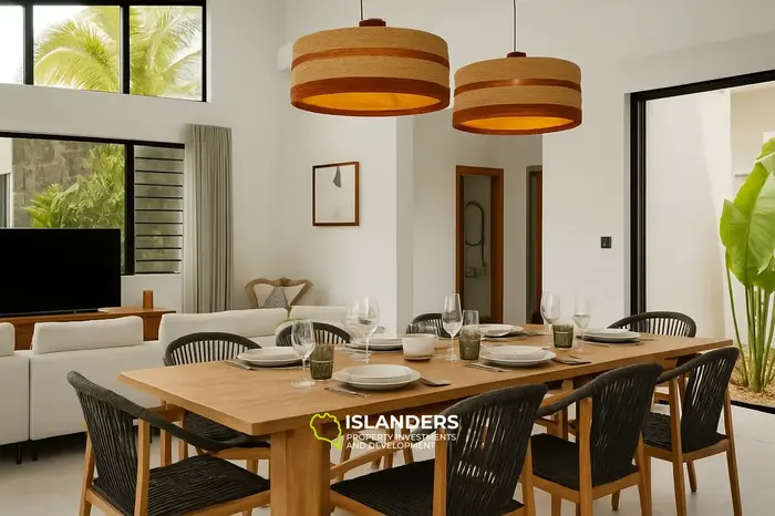 3 Bedrooms · 271 m² · House