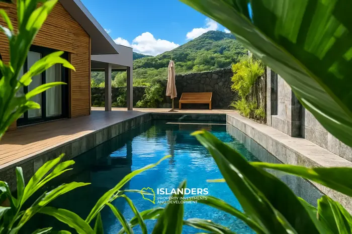 3 Bedrooms · 325 m² · House