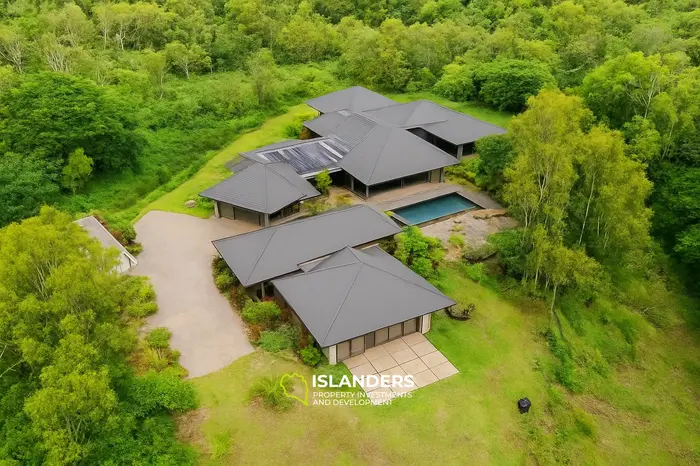 7 Chambres · 510 m² · Maison