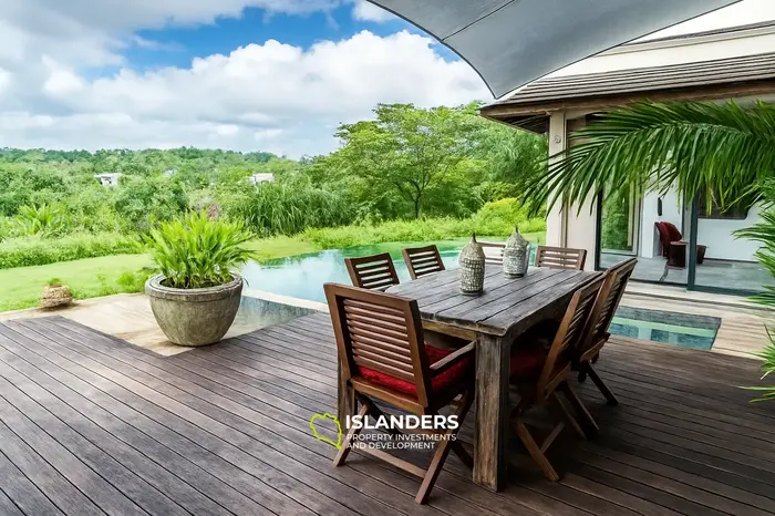 5 Bedrooms · 4 Bathrooms · 597 m² · House