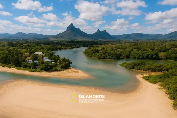 3 Chambres · 3 Salles de bain · 474 m² · Maison