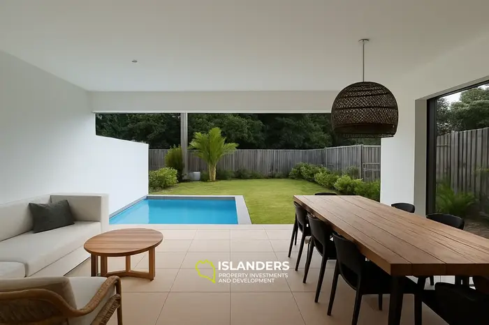 3 Chambres · 2 Salles de bain · 140 m² · Maison