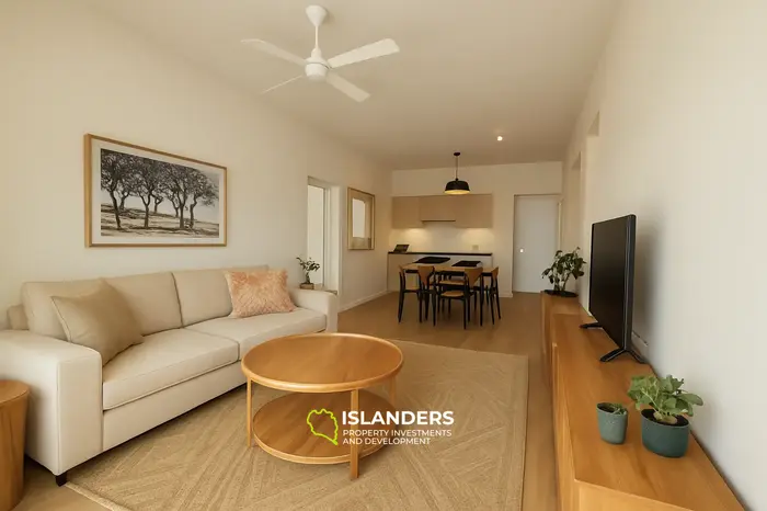 3 Chambres · 2 Salles de bain · 140 m² · Maison