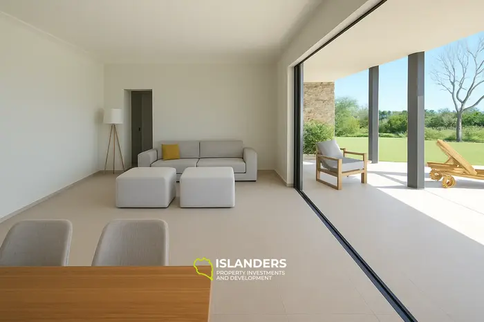 4 Chambres · 4 Salles de bain · 285 m² · Maison