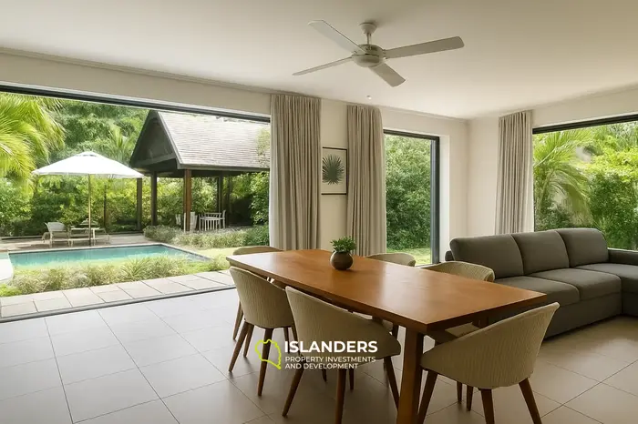 3 Chambres · 3 Salles de bain · 152 m² · Maison