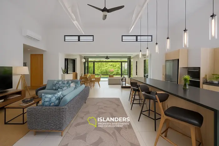 4 Chambres · 321 m² · Maison