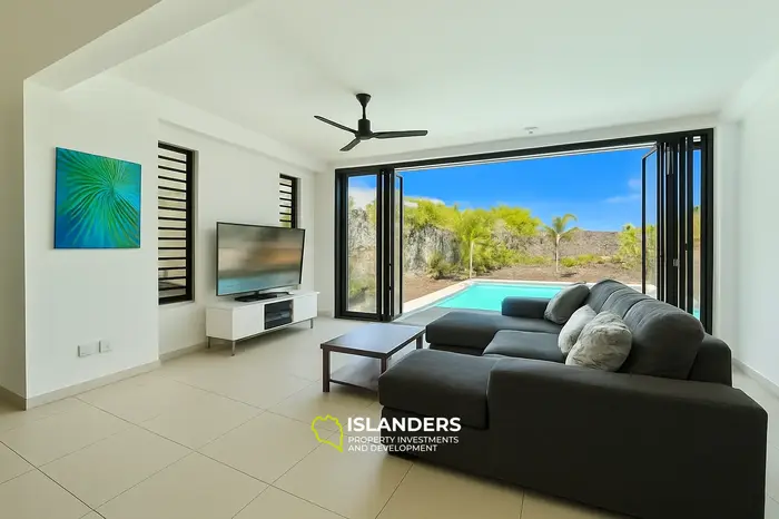 4 Chambres · 4 Salles de bain · 322 m² · Maison