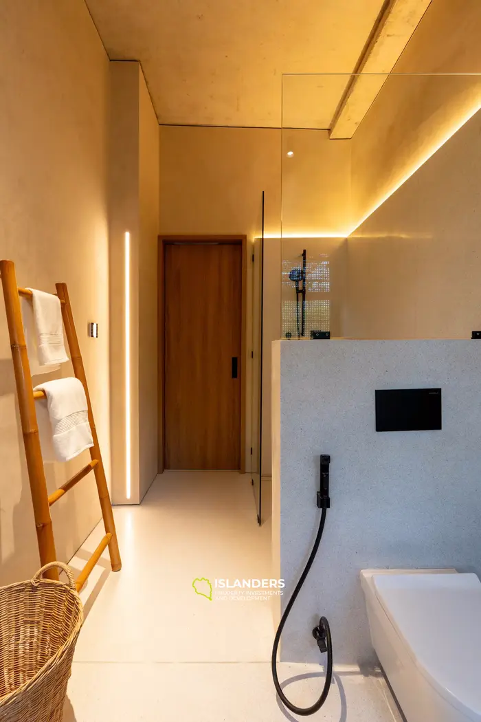 New 3 Bedroom Pool Villa With Sea View