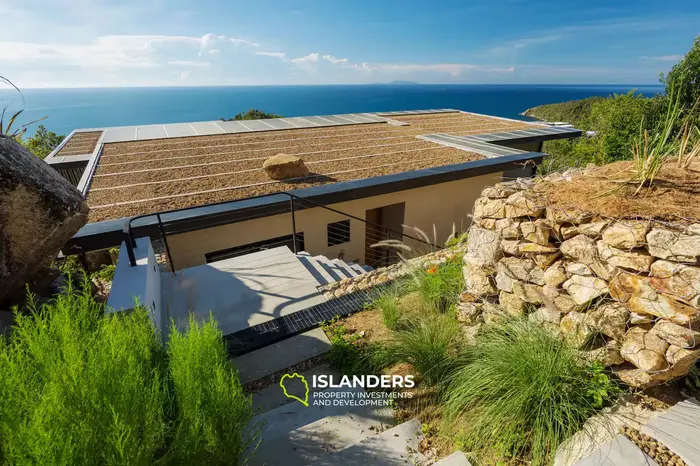 New 3 Bedroom Pool Villa With Sea View