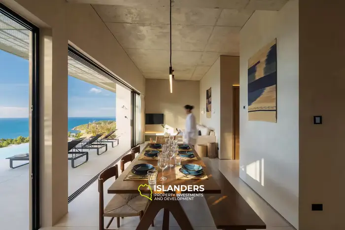 New 3 Bedroom Pool Villa With Sea View