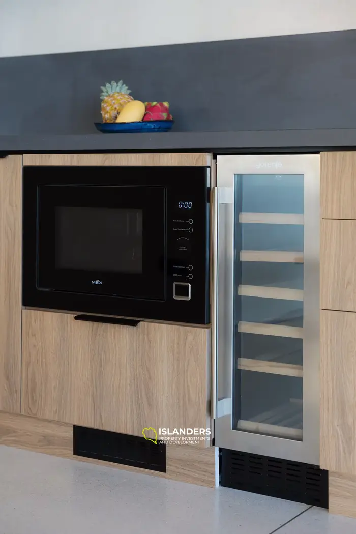 New 3 Bedroom Pool Villa With Sea View