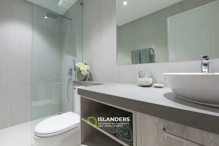 3-bdrm pool villa with sea view, large storage and laundry (Bophut)