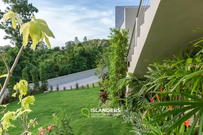 3-bdrm pool villa with sea view, large storage and laundry (Bophut)