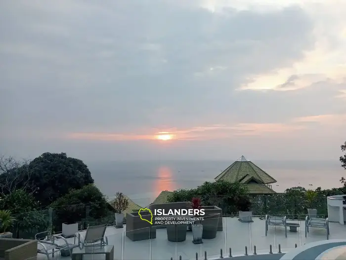 Panoramic 7-bdrm pool villa with fitness center on Angthong Hill (Bang Po)