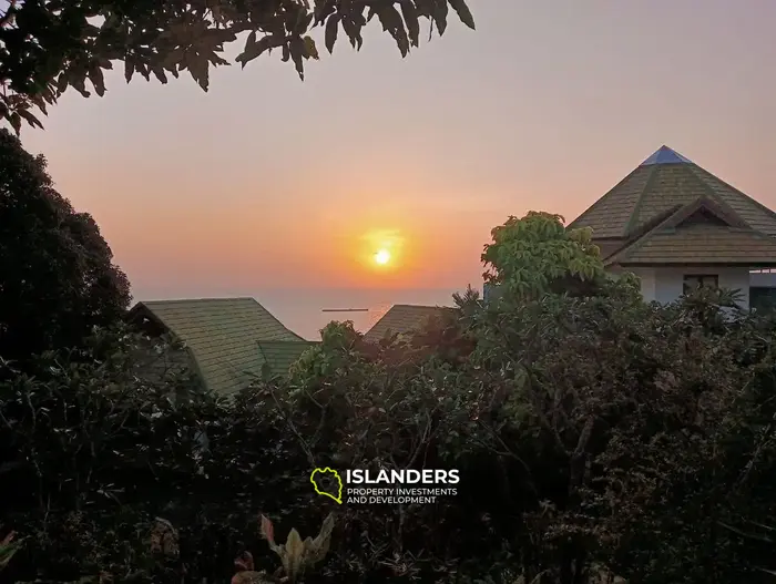 Panoramic 7-bdrm pool villa with fitness center on Angthong Hill (Bang Po)