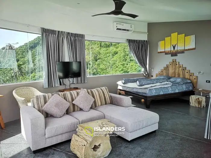 Panoramic 7-bdrm pool villa with fitness center on Angthong Hill (Bang Po)