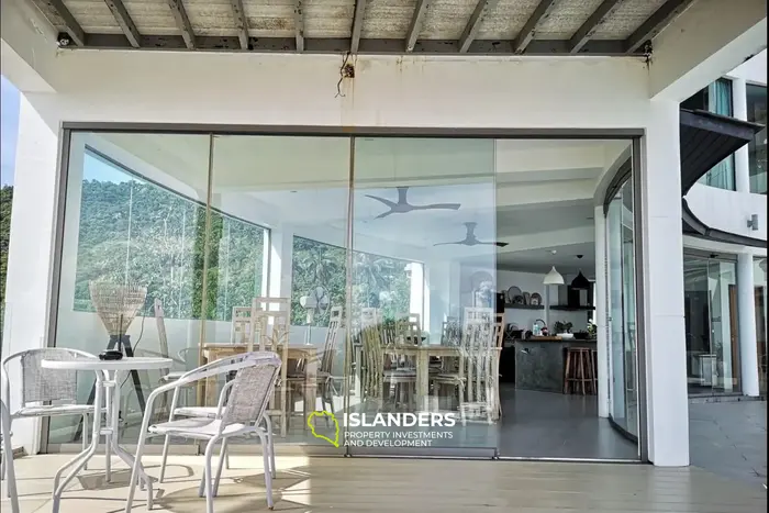 Panoramic 7-bdrm pool villa with fitness center on Angthong Hill (Bang Po)