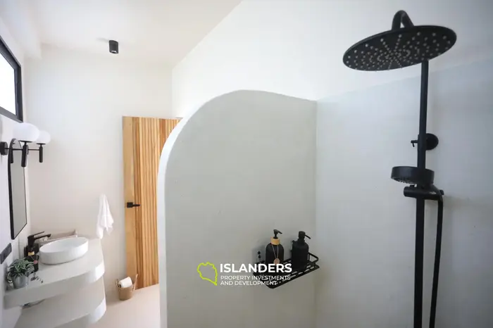 2-br villa with shared swimming pool for rent