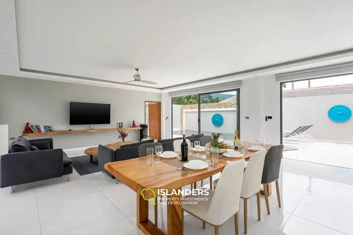 Villa avec piscine de 3 chambres près de l'École Internationale Française (Maenam)