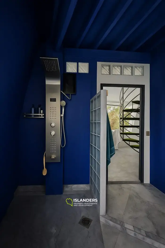 🌿 Dreamdome Villa – One-of-a-Kind Energy-Efficient Geodesic Home with Sea View, KPG