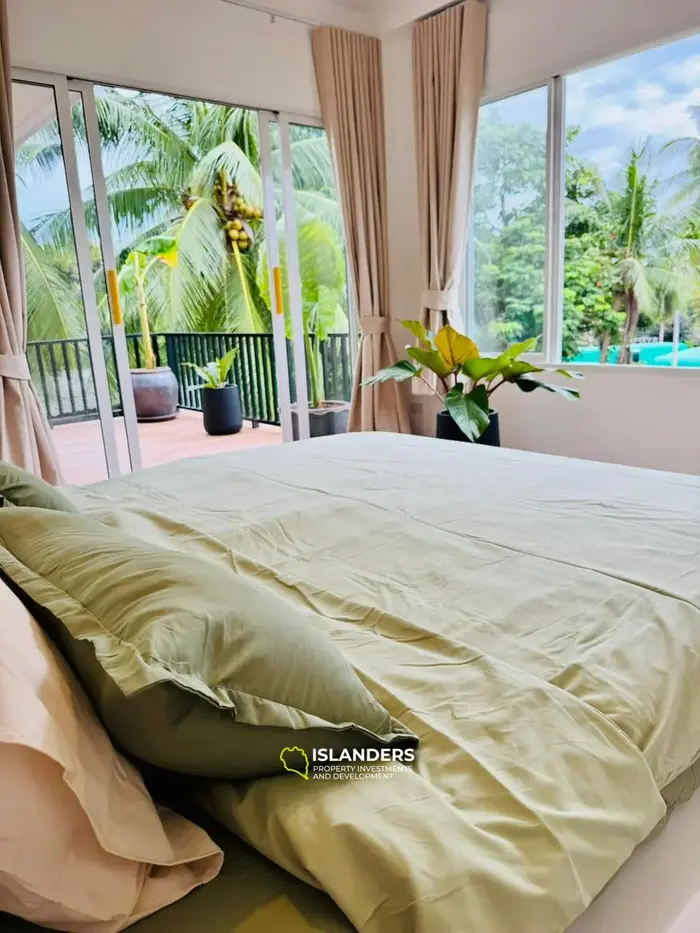 Exclusive Lease Opportunity for devolopment with potential sunset seaview