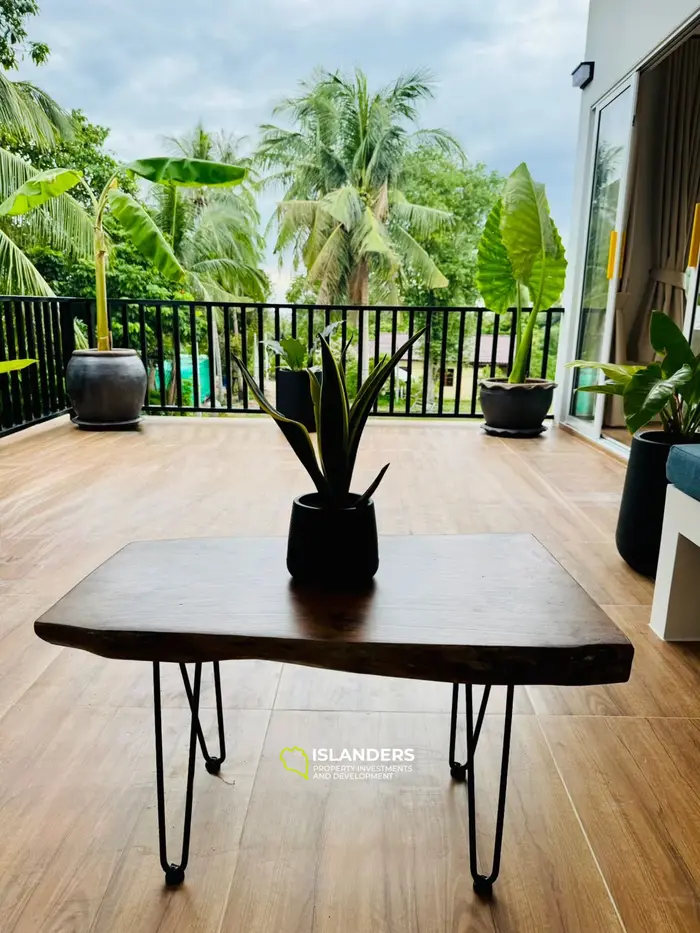 Exclusive Lease Opportunity for devolopment with potential sunset seaview