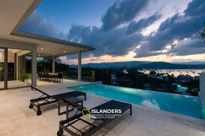 Modern 3-bdrm villa with pool, gym and elevator (Bangrak)