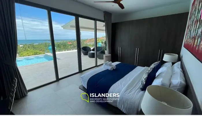 Modern 3-bdrm villa with pool, gym and elevator (Bangrak)