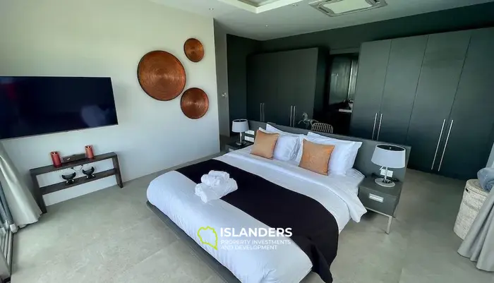 Modern 3-bdrm villa with pool, gym and elevator (Bangrak)