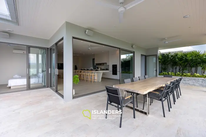 Modern 3-bdrm villa with pool, gym and elevator (Bangrak)