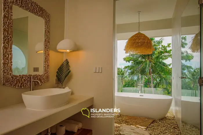 3 Bedroom Ocean Villa in Koh Phangan for Rent