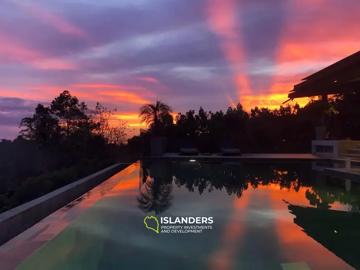 Rock & Stone luxury Villa