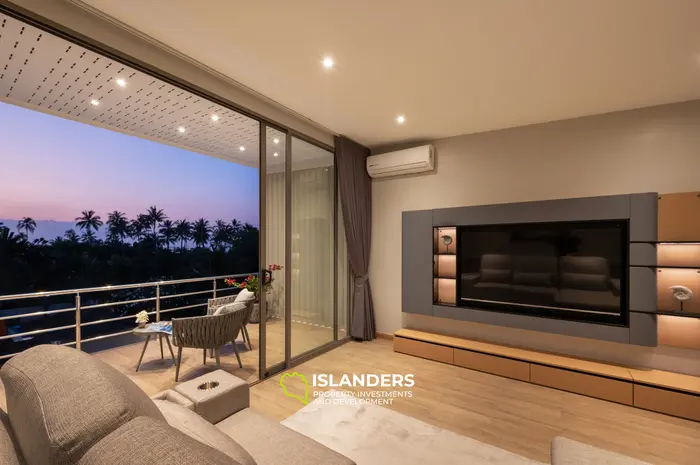 4-bdrm poll villa with sea view from the spacious third lfoor terrace (Ban Tai)