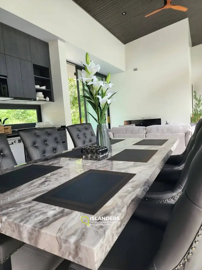 3-bdrm tropical pool villa (Maenam)