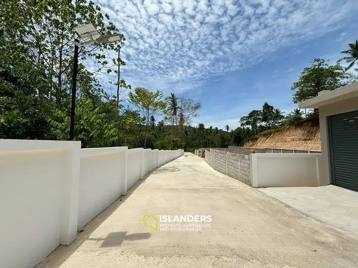 3-bdrm tropical pool villa (Maenam)