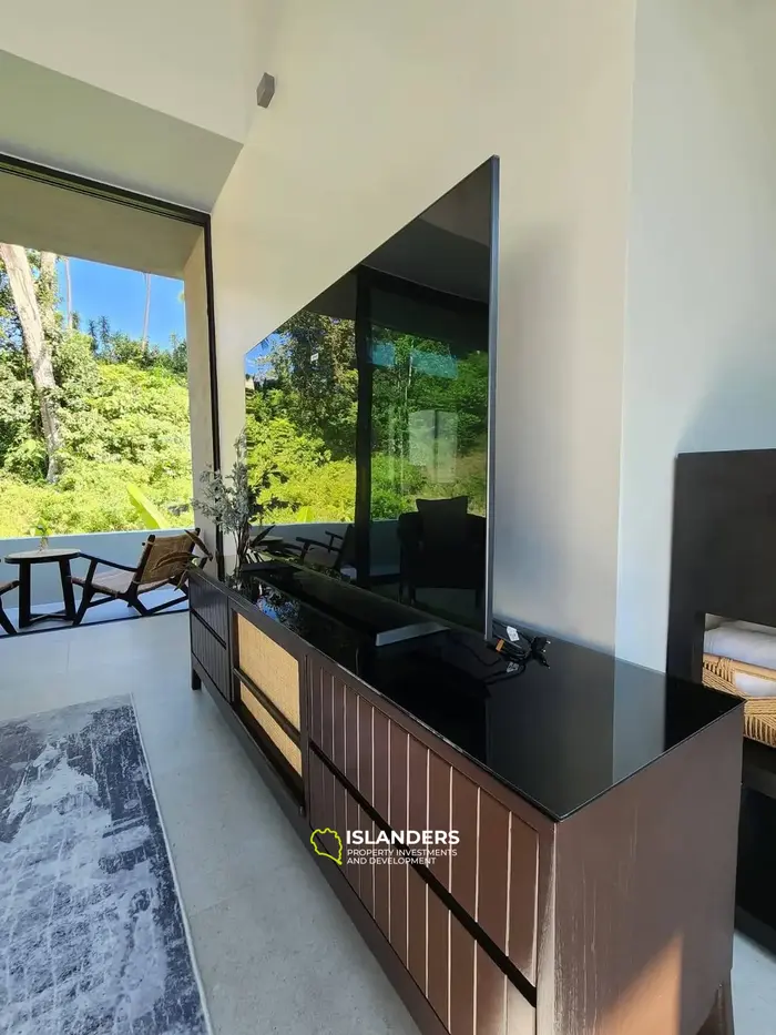 3-bdrm tropical pool villa (Maenam)