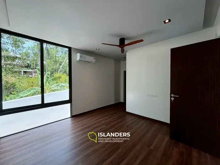 3-bdrm tropical pool villa (Maenam)