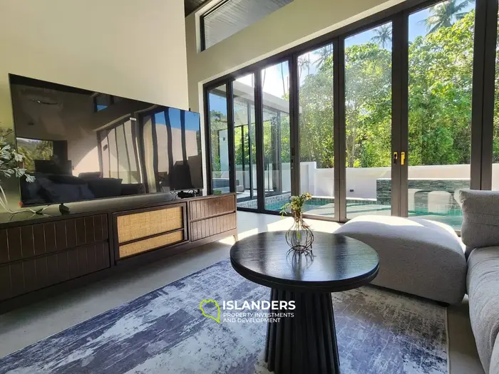 3-bdrm tropical pool villa (Maenam)