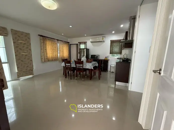 Two-story 3-bdrm villa surrounded by coconut gardens (Taling Ngam)