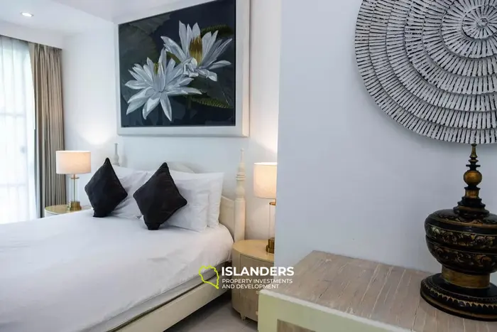 Seaside pool villa with 4 bdrm and an office in a quiet area (Lamai)