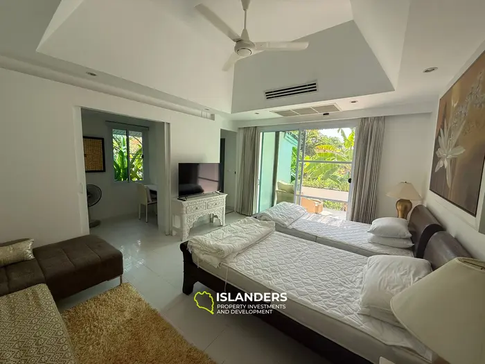 Strandvilla mit 4 Schlafzimmern und einem Büro in einer ruhigen Gegend (Lamai)